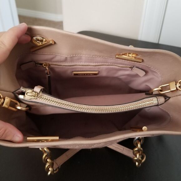 Tory Burch Flemming Quilt Tote - Picture 5 of 12